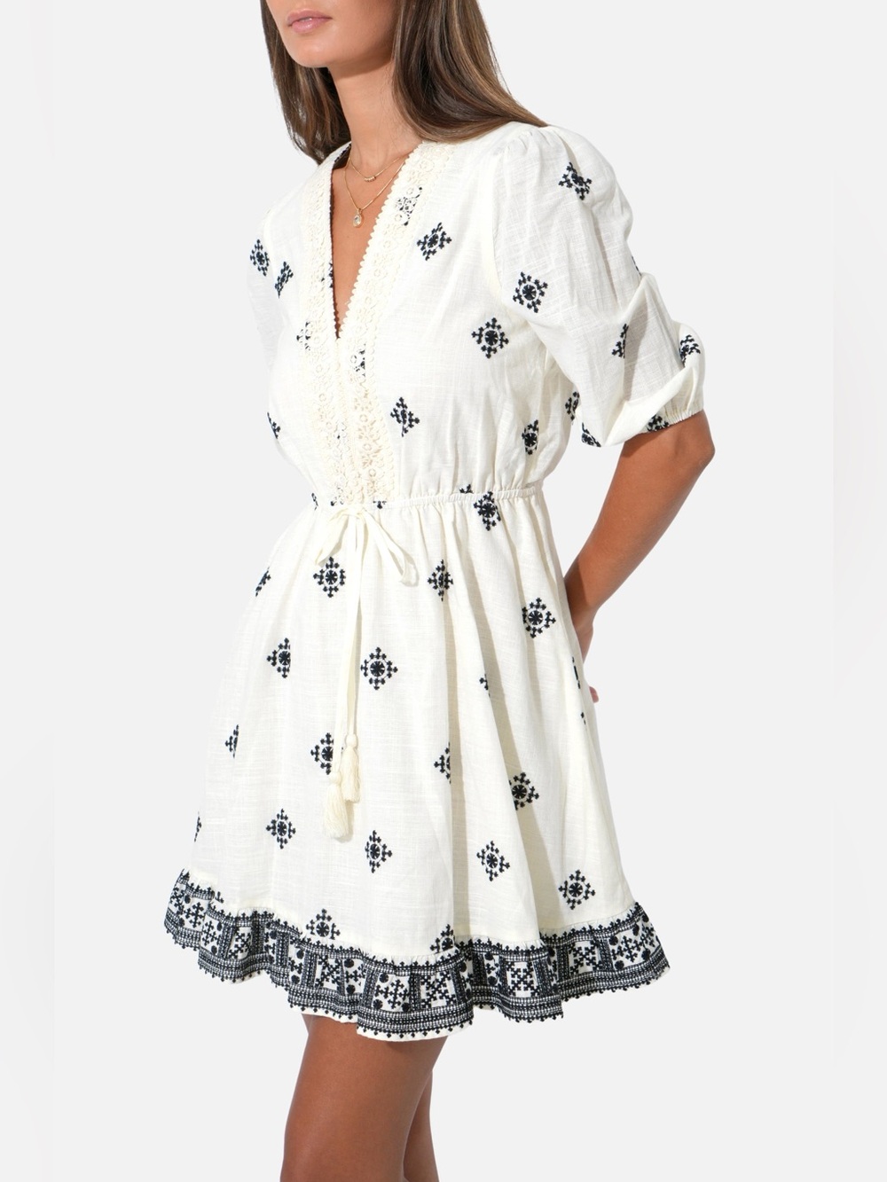 Soraya Embroidered Cotton Minidress
Adelyn Rae xs
